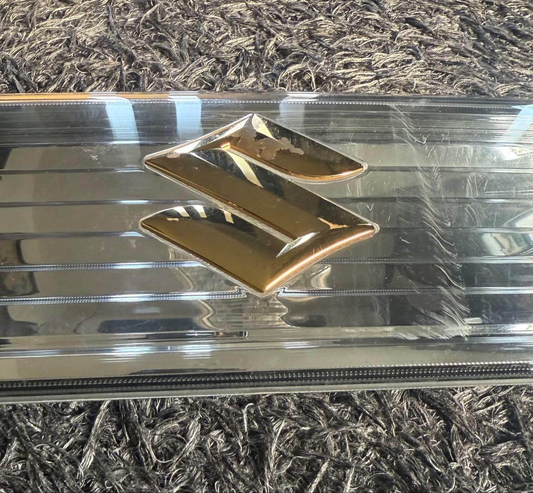 スズキ フロントグリル ワゴンR スティングレー 72110-70K51-0PG