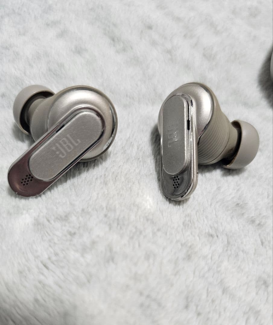 ※ジャンク品 JBL TOUR PRO 2