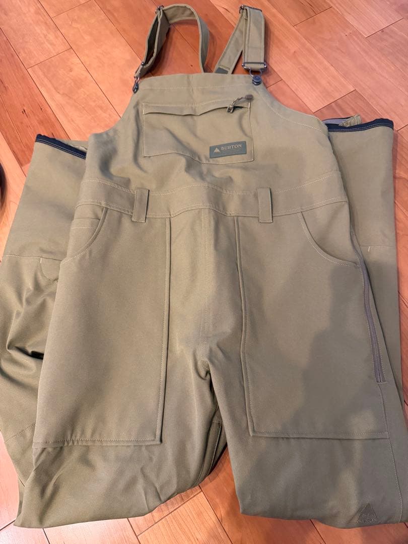 未使用 BURTON オリーブグリーン ビブパン　ビブパンツ