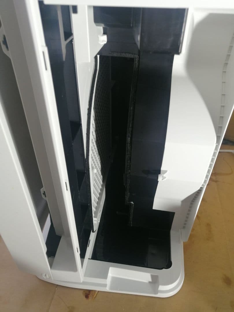 ダイキンMCK70WBK-W 空気清浄機 ホワイト