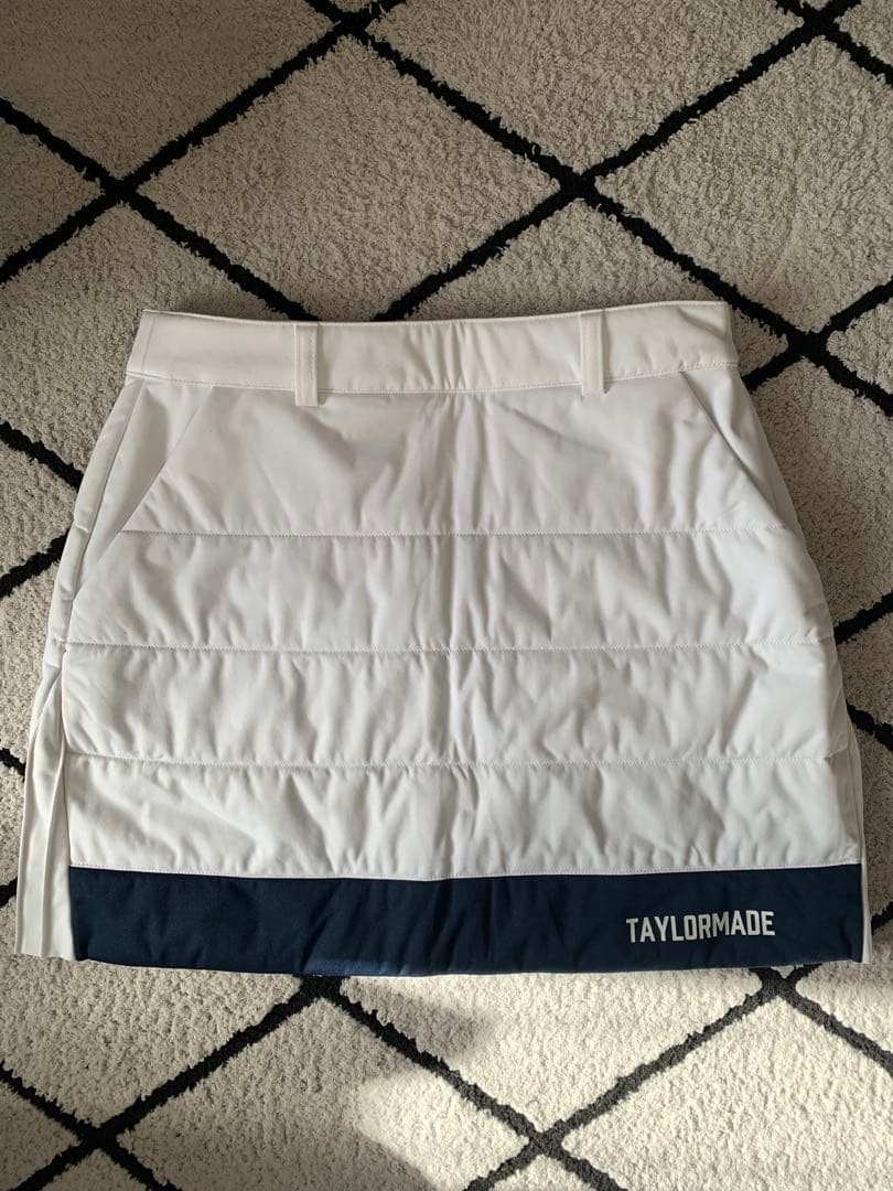 【TAYLORMADE 】フード付きベストとスカートセット　Mサイズ