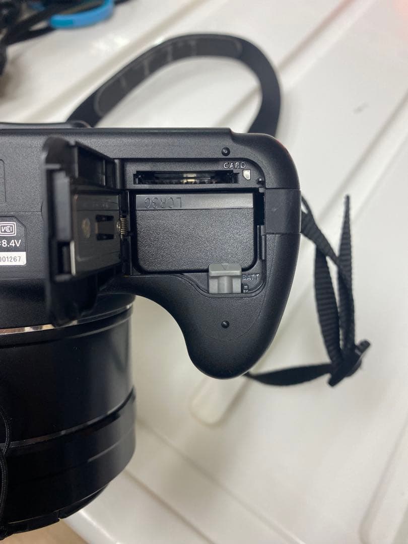 デジタルカメラ Panasonic DC-FZ85