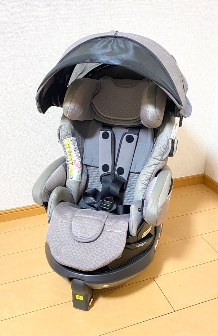 アップリカ　フラディアグロウ　isofix360　セーフティー　プレミアム