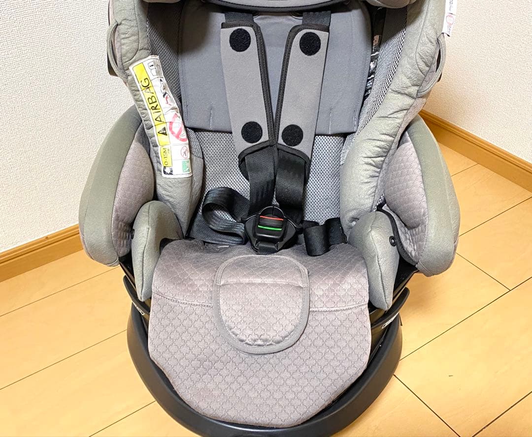 アップリカ　フラディアグロウ　isofix360　セーフティー　プレミアム
