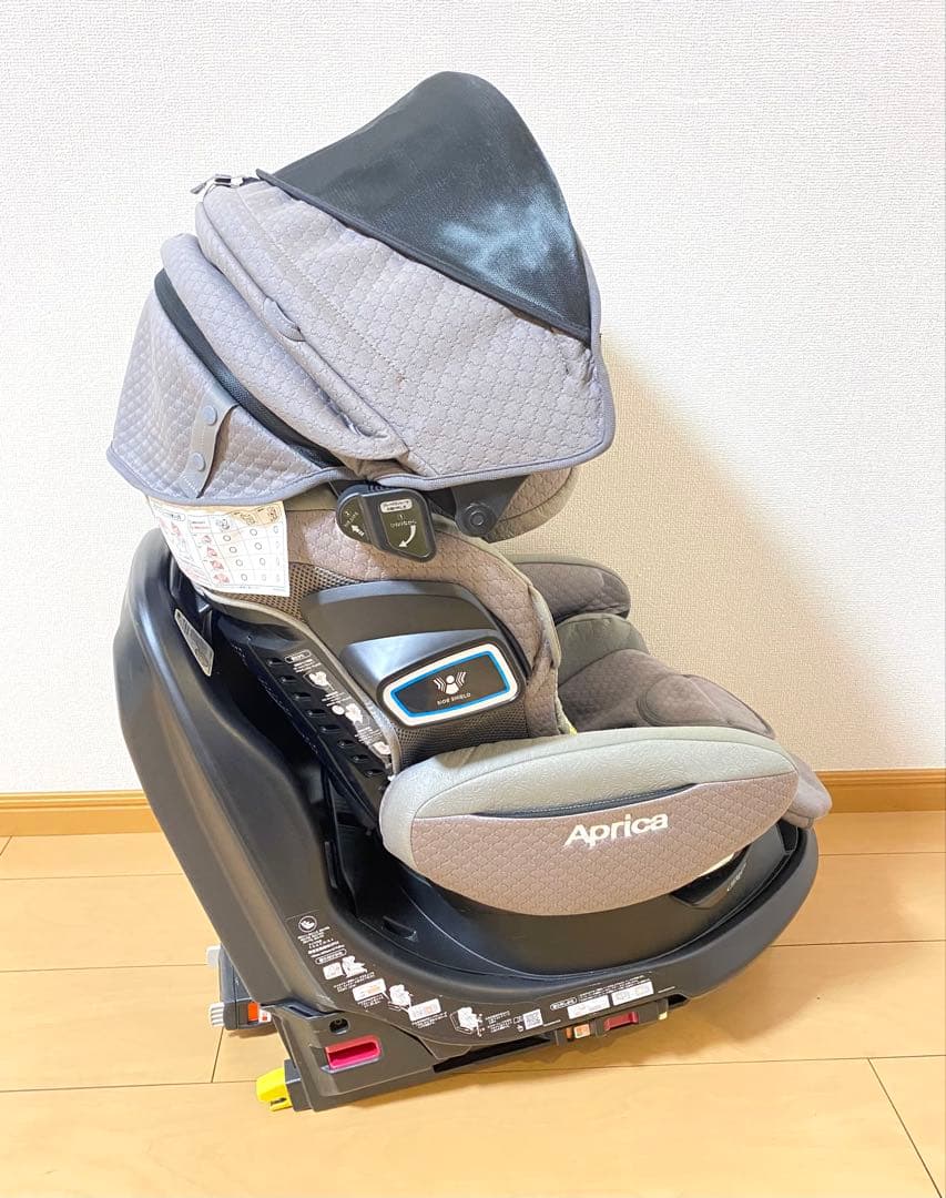 アップリカ　フラディアグロウ　isofix360　セーフティー　プレミアム