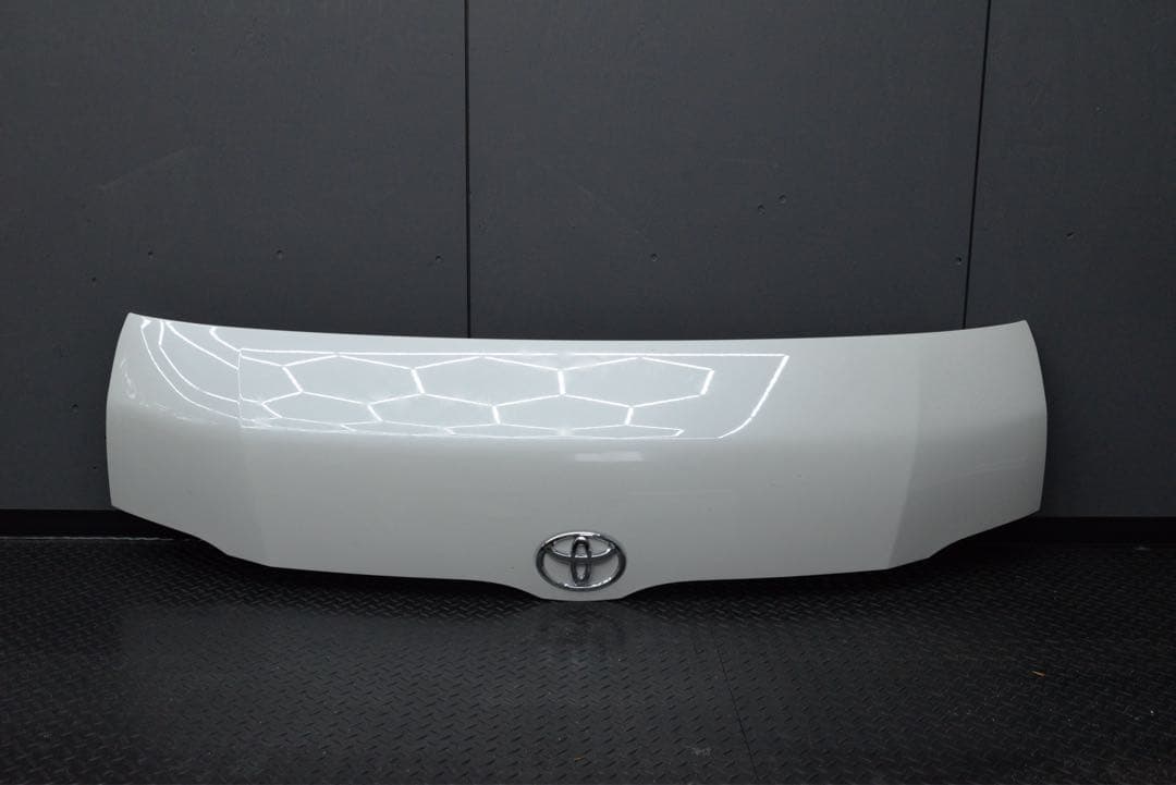 ポピー　ハイエース8型ワイドボンネットパールホワイト