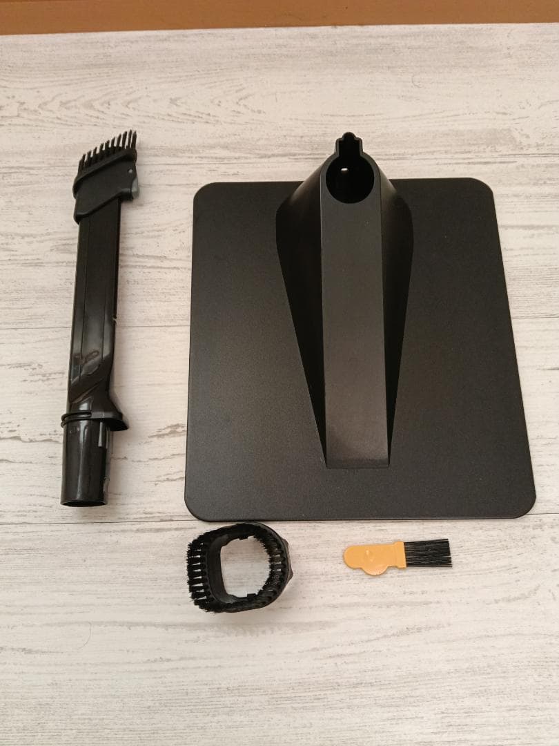 日立掃除機　PV-BHL4000J 　軽量LEDライト　純正充電スタンド付き