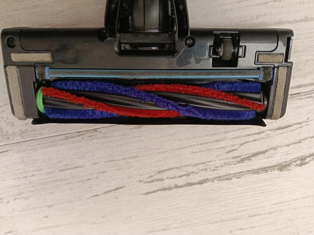 日立掃除機　PV-BHL4000J 　軽量LEDライト　純正充電スタンド付き