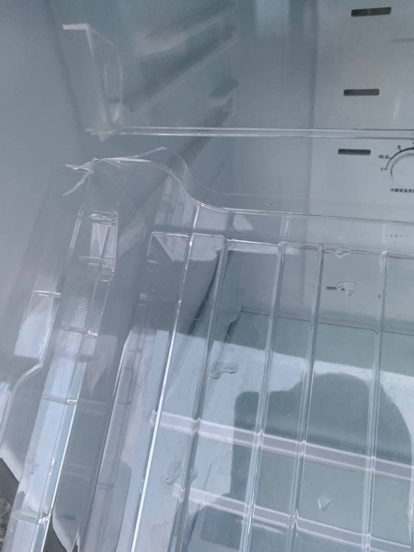 ♻️送料設置無料　Hisense ノンフロン冷凍冷蔵庫　HR-B2302