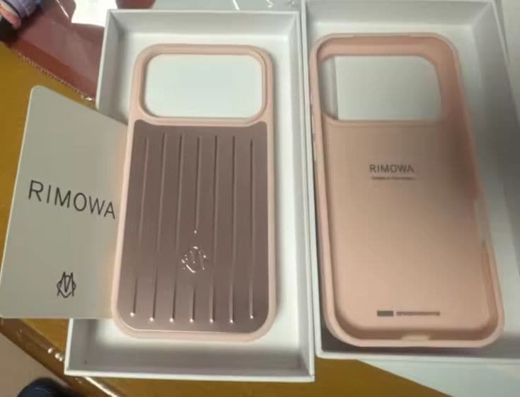 RIMOWA iPhone 17 Pro ケース 　ピンク