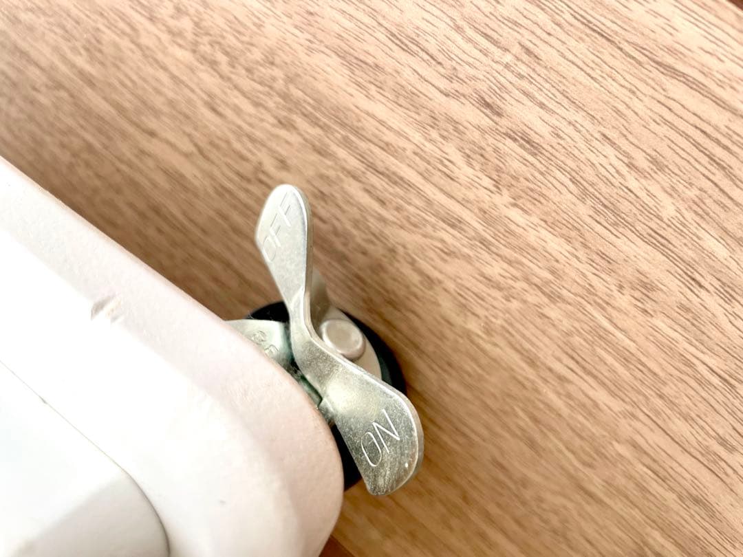 【最安値】ロボット型木製収納ロビット Robit ete ホワイト