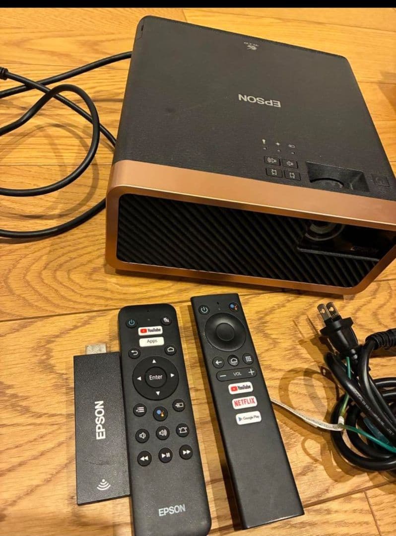 EPSON プロジェクター本体