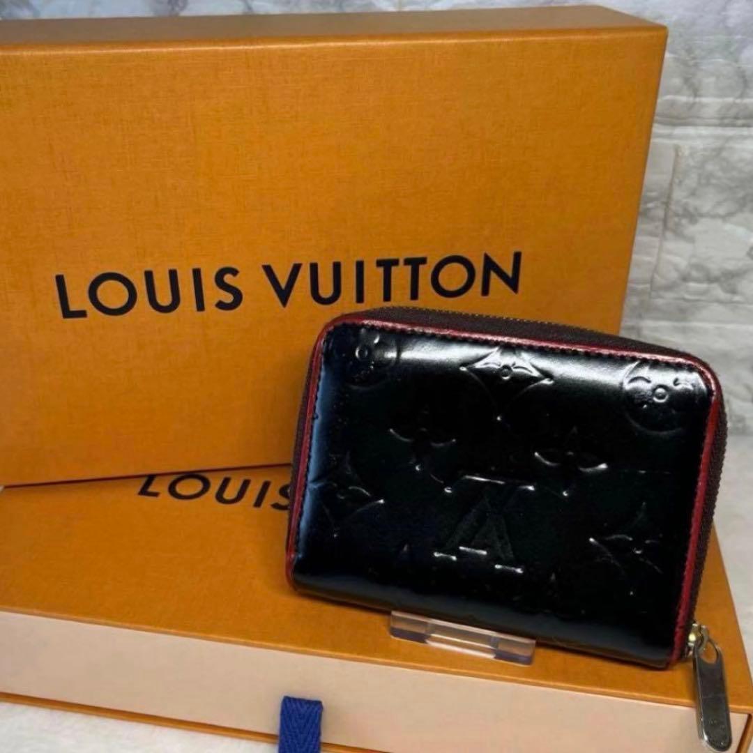 LOUIS VUITTON ヴェルニ ジッピーパス　小銭入れ