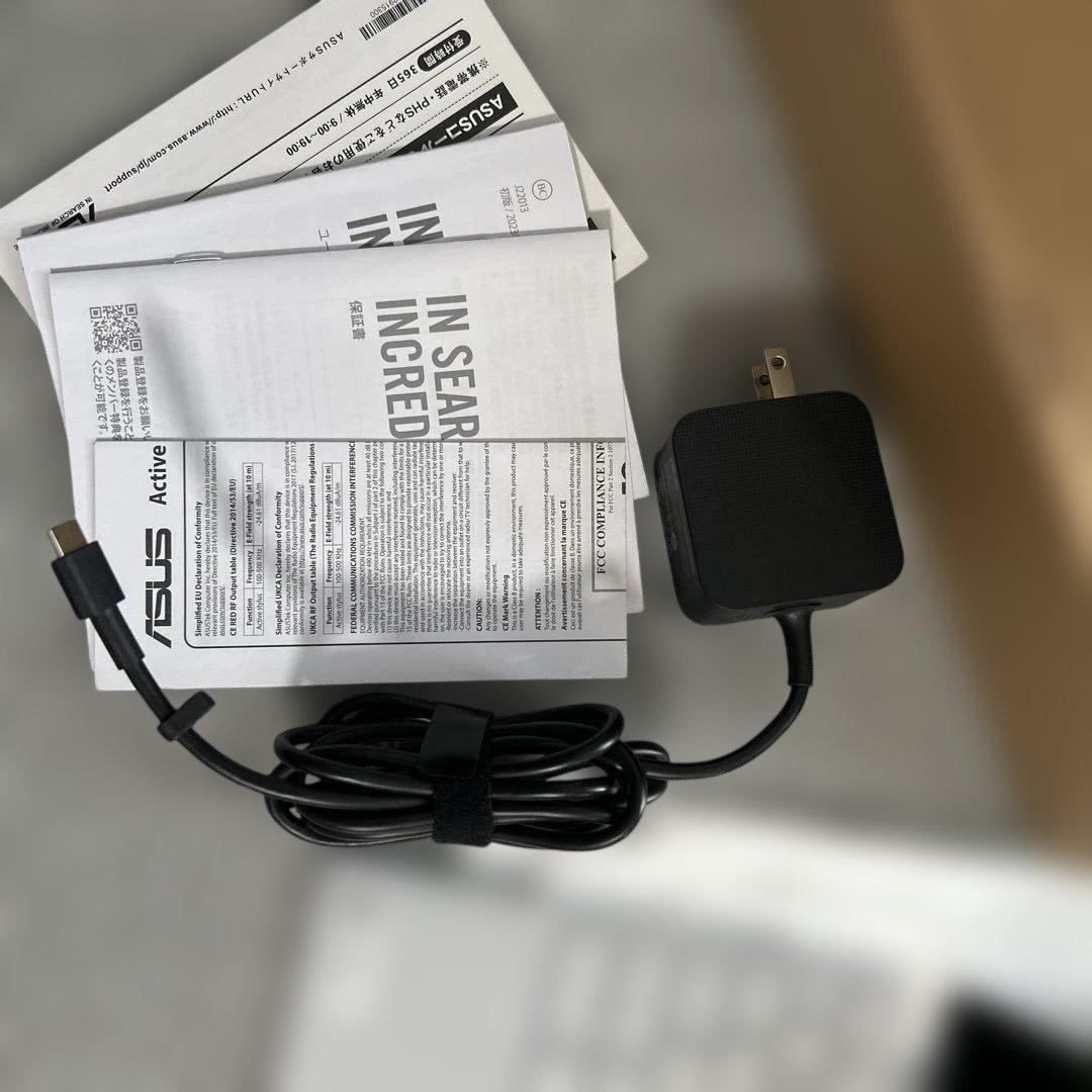 ASUS Chromebook CM3001DM2 10.5型 64GB 美品