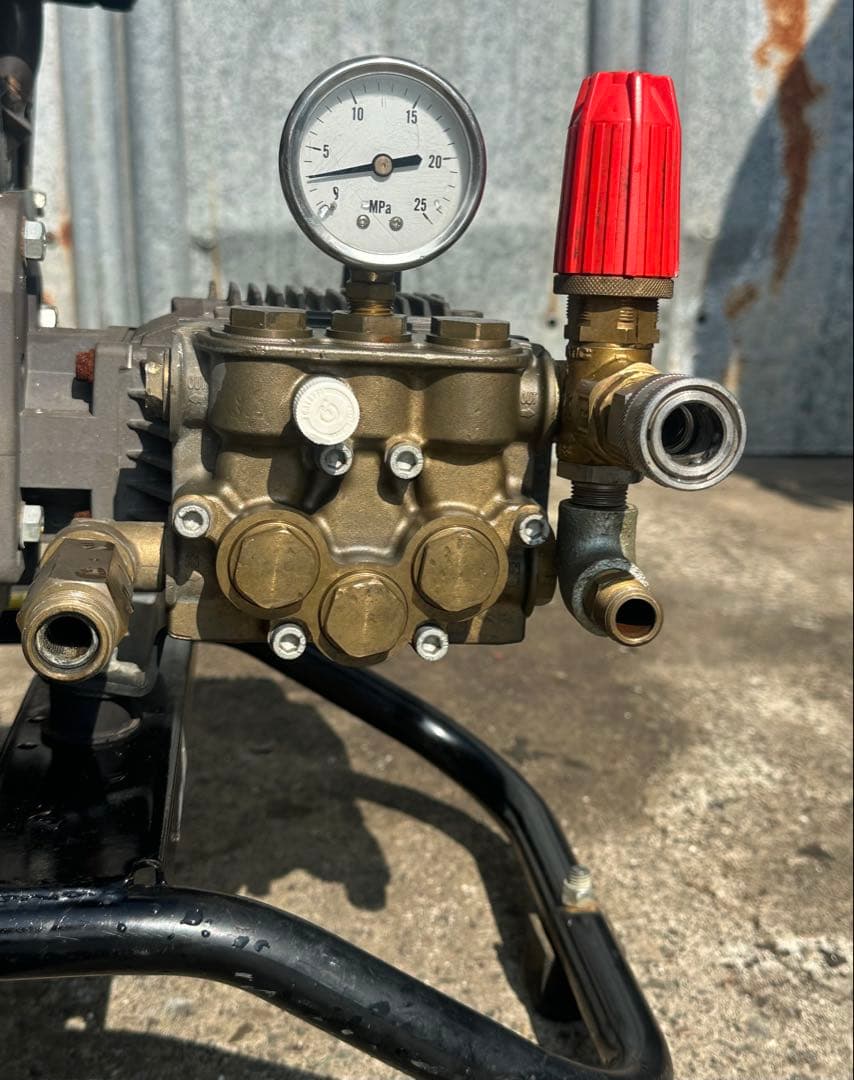 H9. スーパー工業 エンジン式高圧洗浄機 SEC-1310本体 & 給水ホース