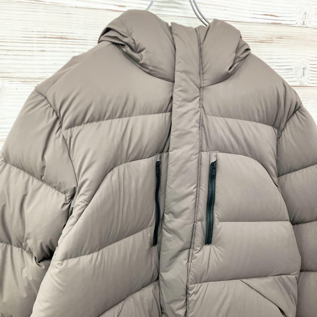 美品 ジャックウルフスキン ダウンジャケット ナイロン グレージュ L