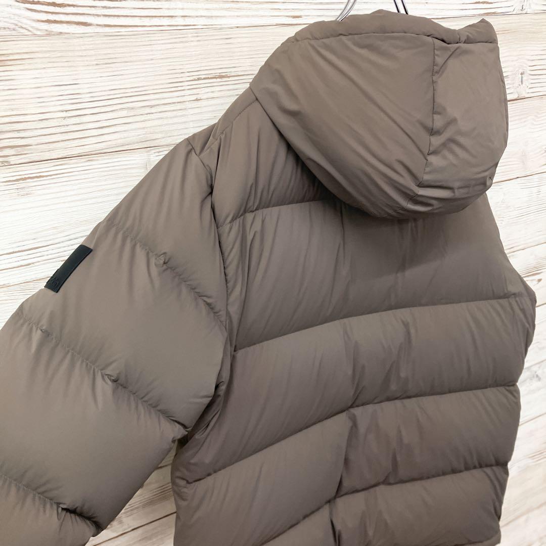 美品 ジャックウルフスキン ダウンジャケット ナイロン グレージュ L