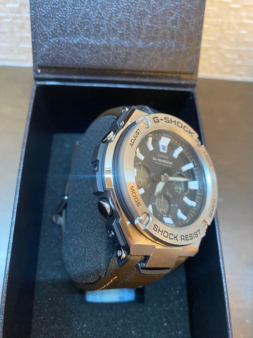 【極美品】G-SHOCK GST-W130L ソーラー電波 タフソーラー