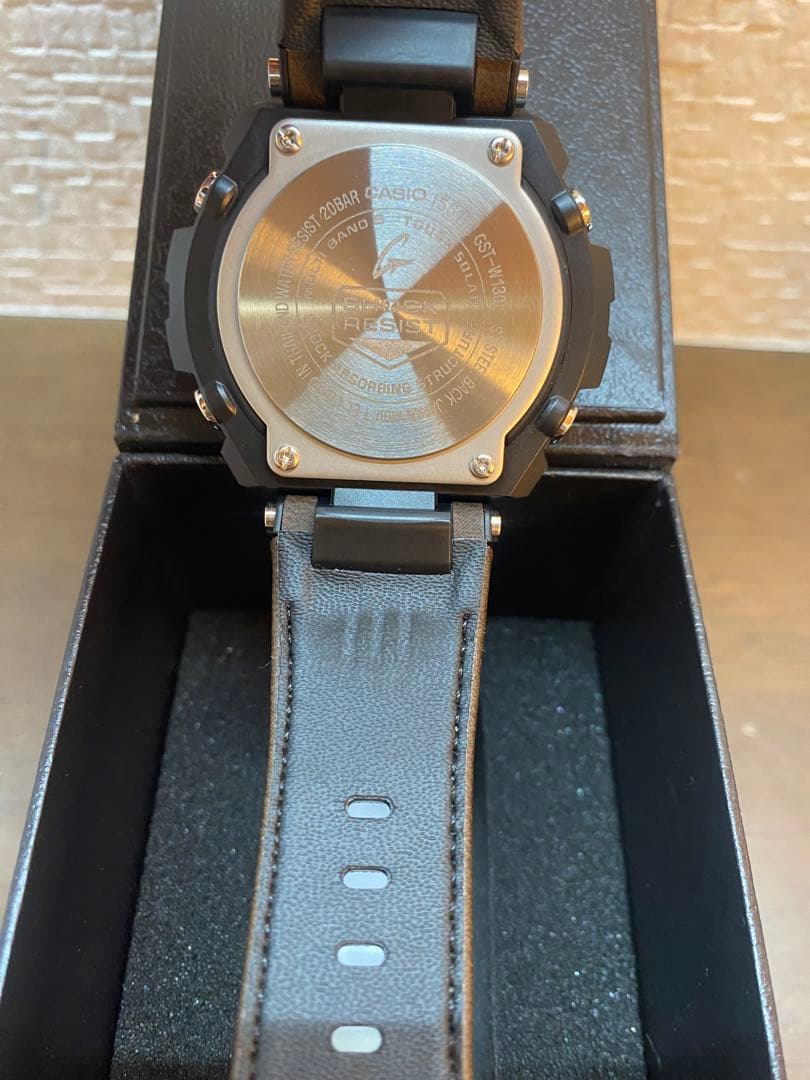 【極美品】G-SHOCK GST-W130L ソーラー電波 タフソーラー