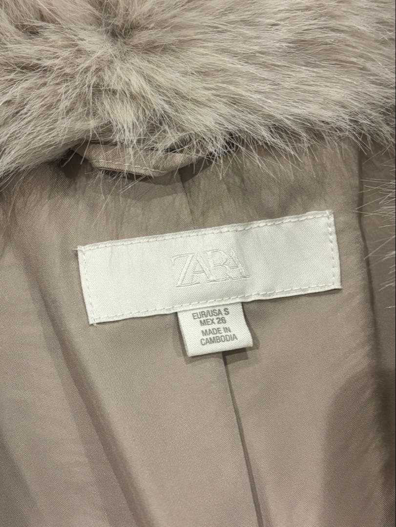 ZARA フェイクファー　ショート丈　コート　今季