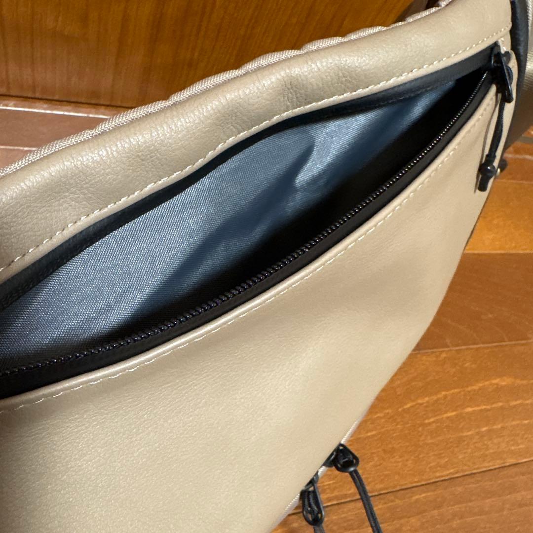 【BURLAPOUTFITTER×ear】レザーフラップジップショルダーバッグ