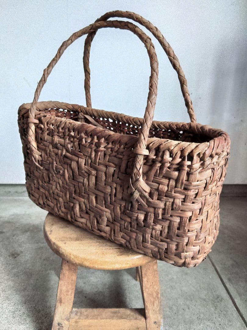 信州安曇野の山葡萄かごバッグ　里山手仕事02