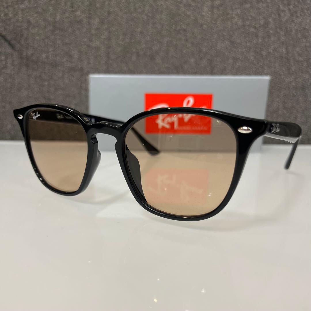 即横浜発！正規RayBanレイバン RB4258F601/93 アジアンフィット