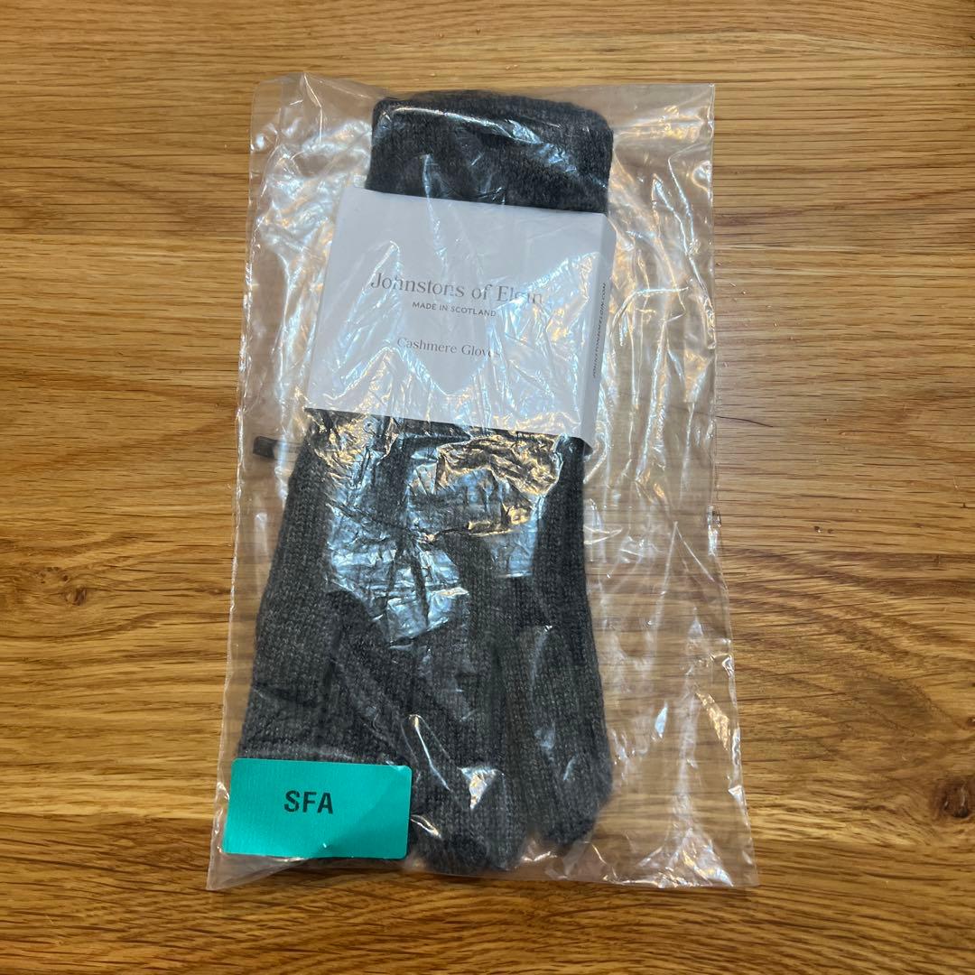 Johnstons of Elgin カシミヤショートグローブ