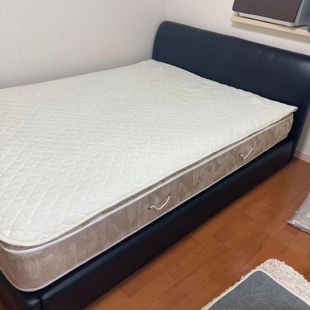シモンズ　ダブルベッド　ポケットコイルマットレスとフレーム