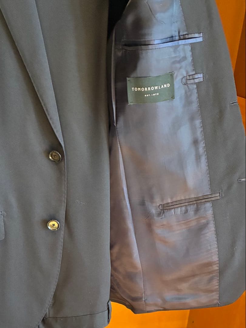 新品TOMORROWLANDネイビー スーツ 44サイズ