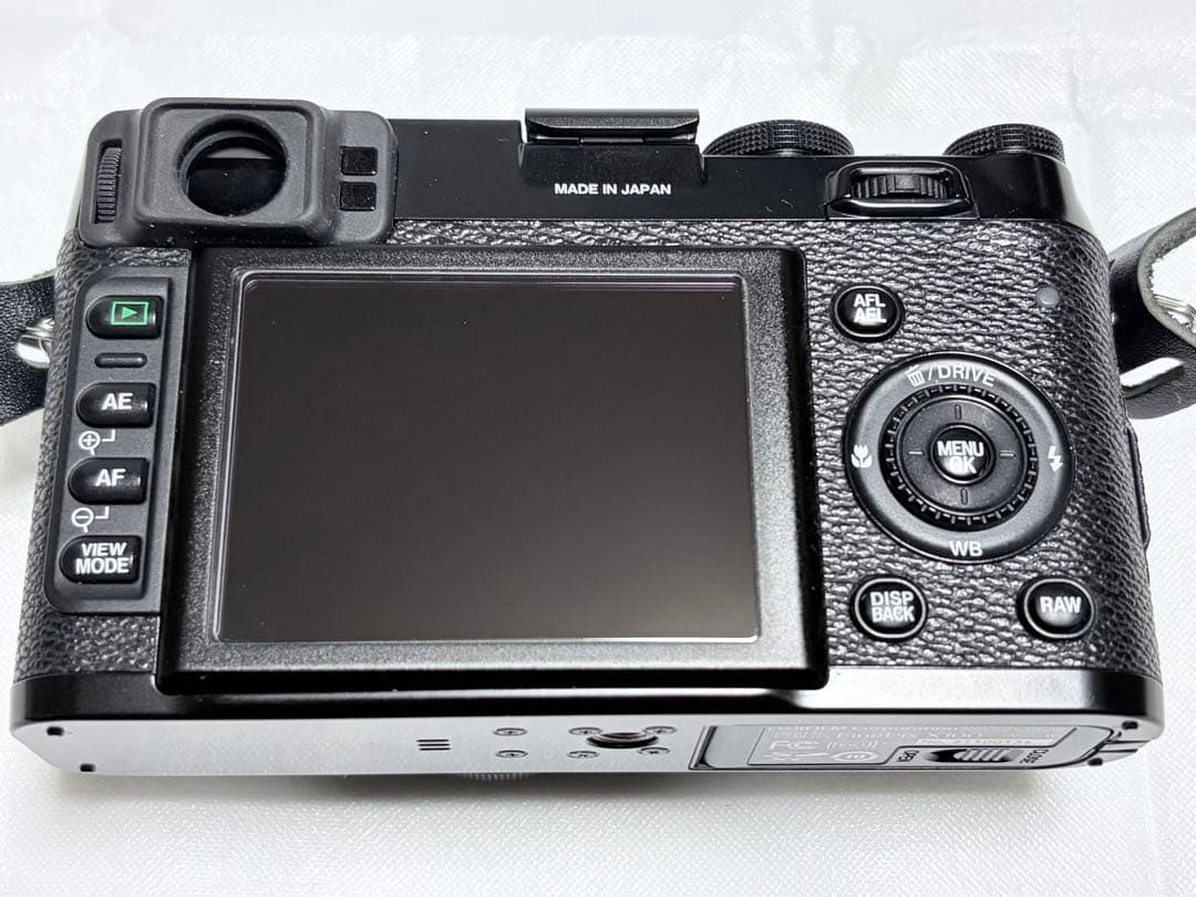 FUJIFILM 初代X100 BLACK Limited 完動 元箱 付属多数