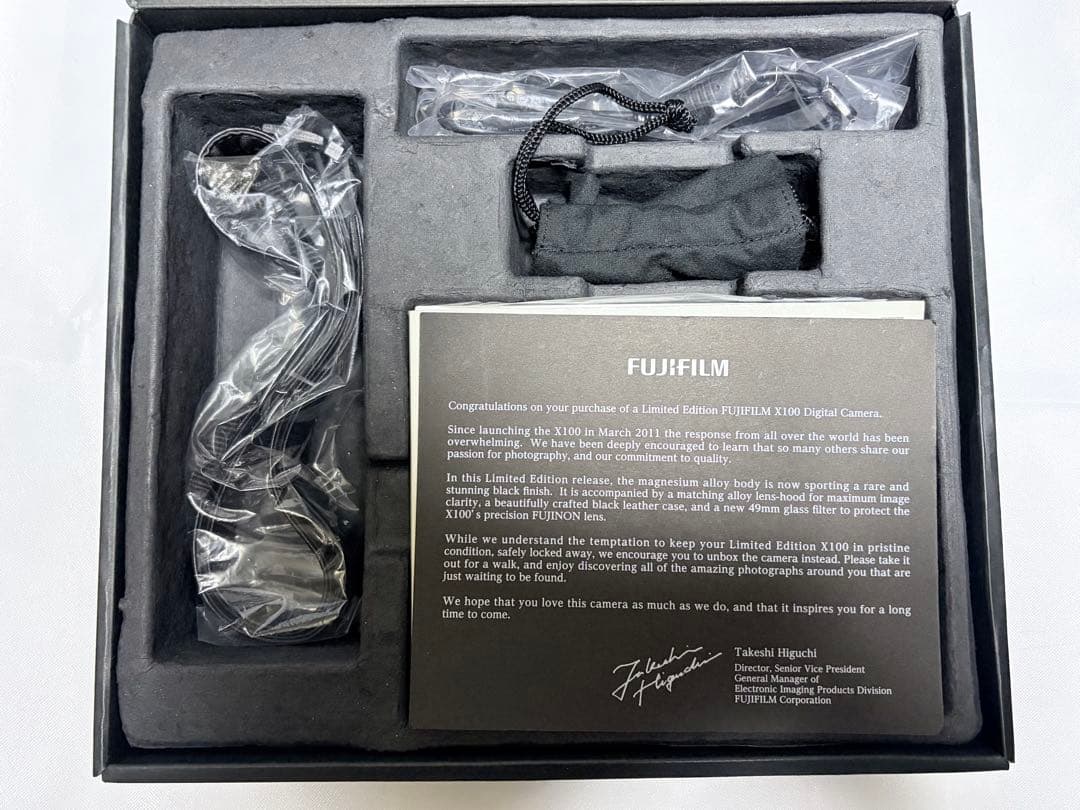 FUJIFILM 初代X100 BLACK Limited 完動 元箱 付属多数