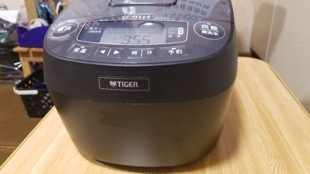 2022年製 タイガー圧力IH炊飯器 旨み粒立ち炊き 遠赤3層土鍋コート釜仕様