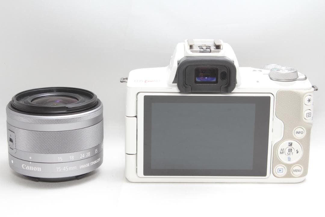 ❤️超人気最新モデル❤️Canon EOS Kiss M2 ホワイト