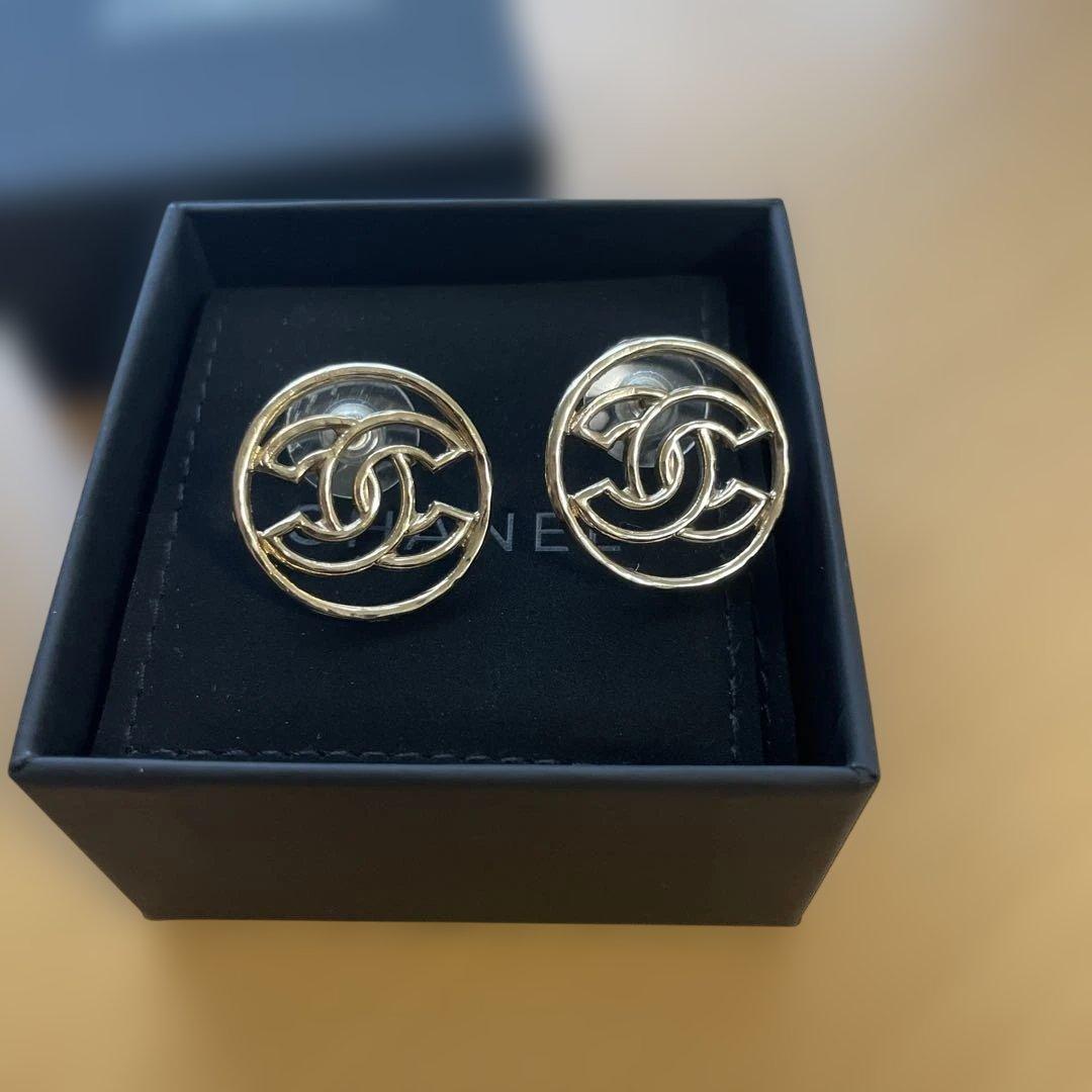 シャネル　ピアス　ゴールド　美品　CCマーク　CHANEL
