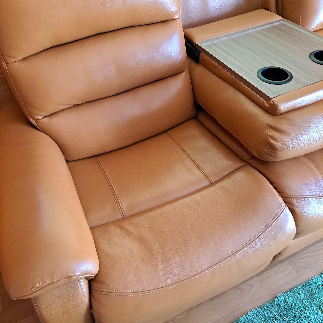 ゆりりん　ニトリ　電動リクライニングソファー3人用テーブル付き