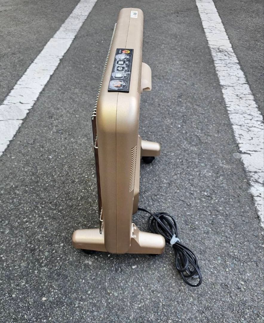 箱付き サンルミエ、エクセラ7 遠赤外線ヒーター