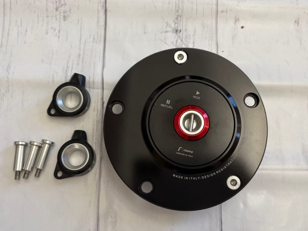 リゾマ タンクキャップ ホンダ TF020 rizoma