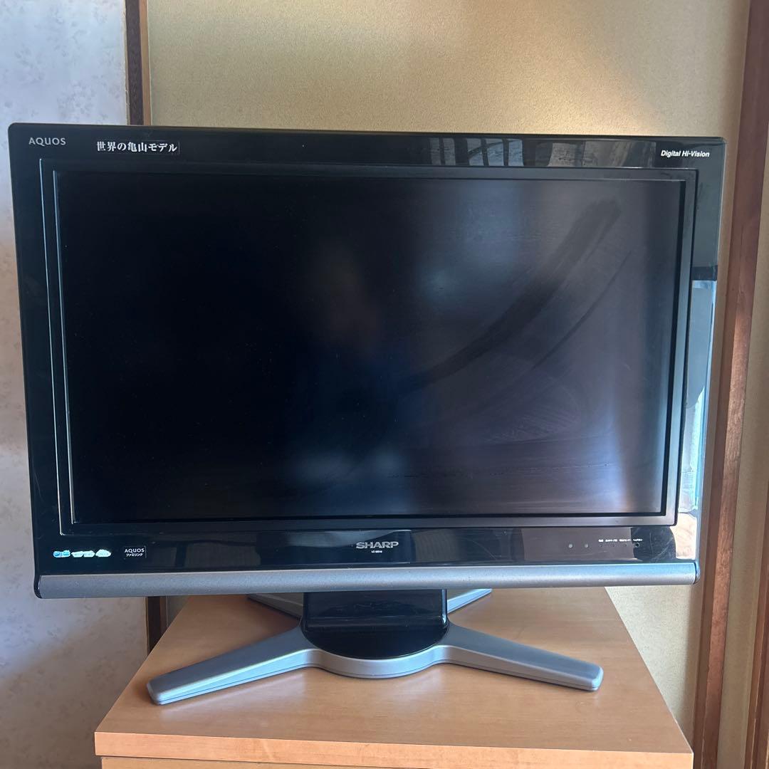 SHARP AQUOS LC-32D10 世界の亀山モデル