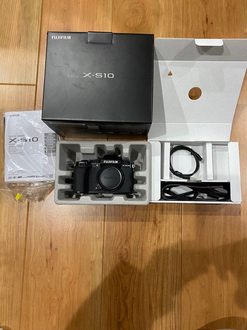 美品！Fujifilm X-S10 ブラック　箱付