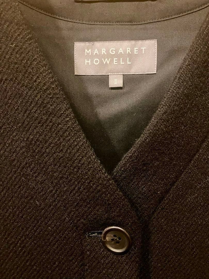 マーガレット・ハウエル 黒ウールのジレ