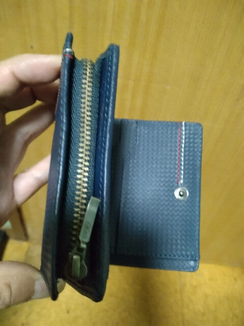 KUSHITANI クシタニ　ファスナー付き財布　P-4323 カーボンネイビー