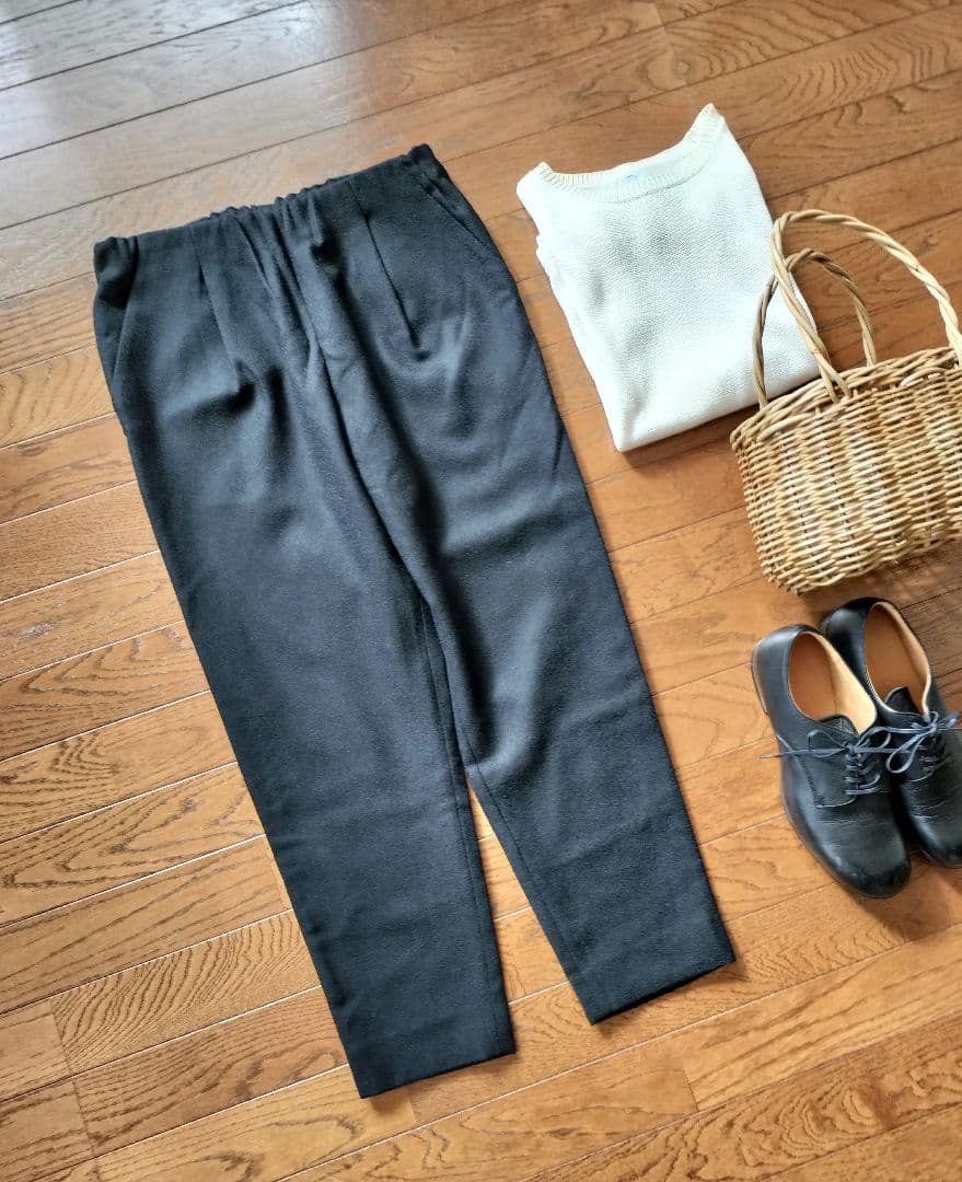 美品evam eva【定価2.5万】ブラックタックパンツ