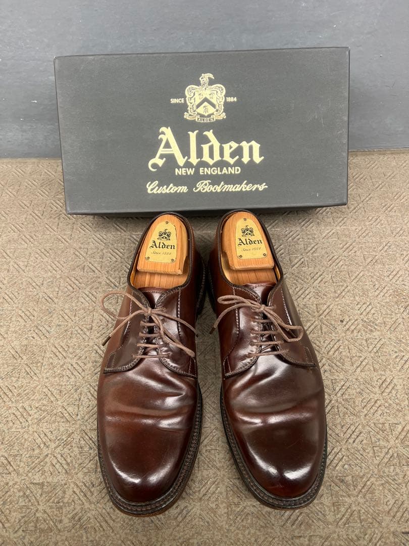 オールデン 990 コードバン プレーン トゥ 8D レザースティック付き
