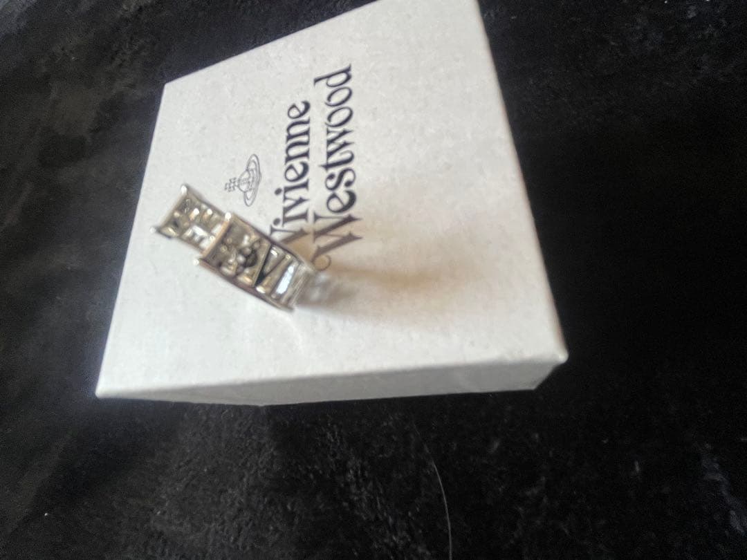 Vivienne Westwood ウエストミンスターシングルフープピアス