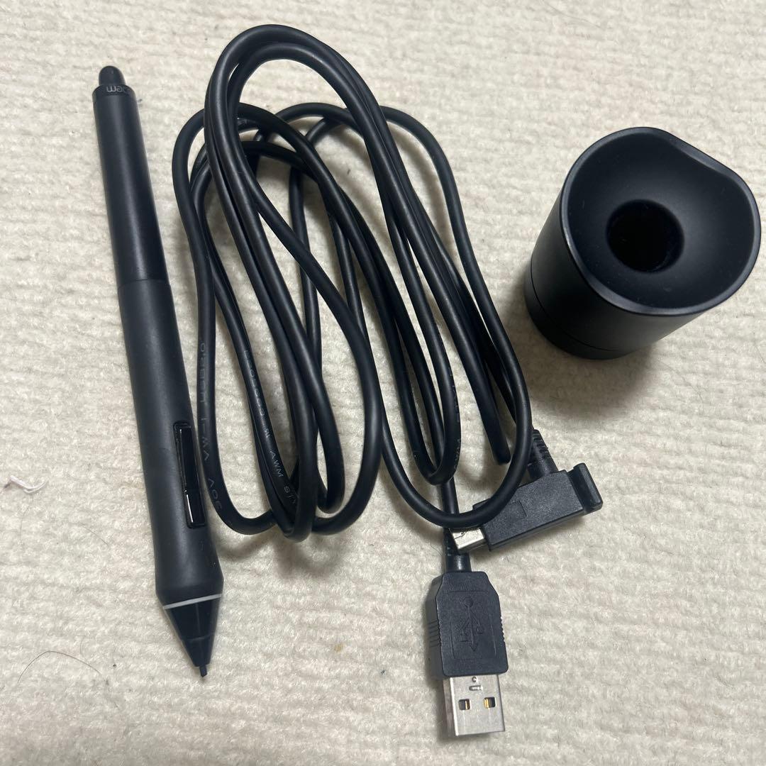 Wacom intuos PTH-850ペンタブレット