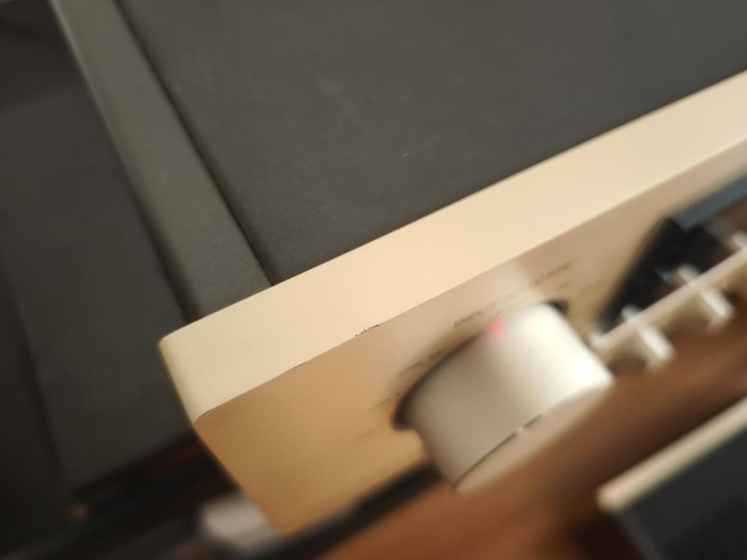 【Aegis2104】Accuphase C-2000 プリアンプ