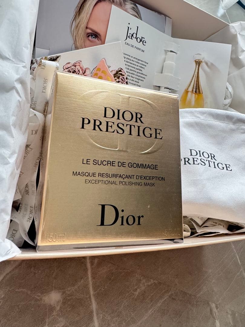 Dior プレステージ ル ゴマージュ ギフトボックス