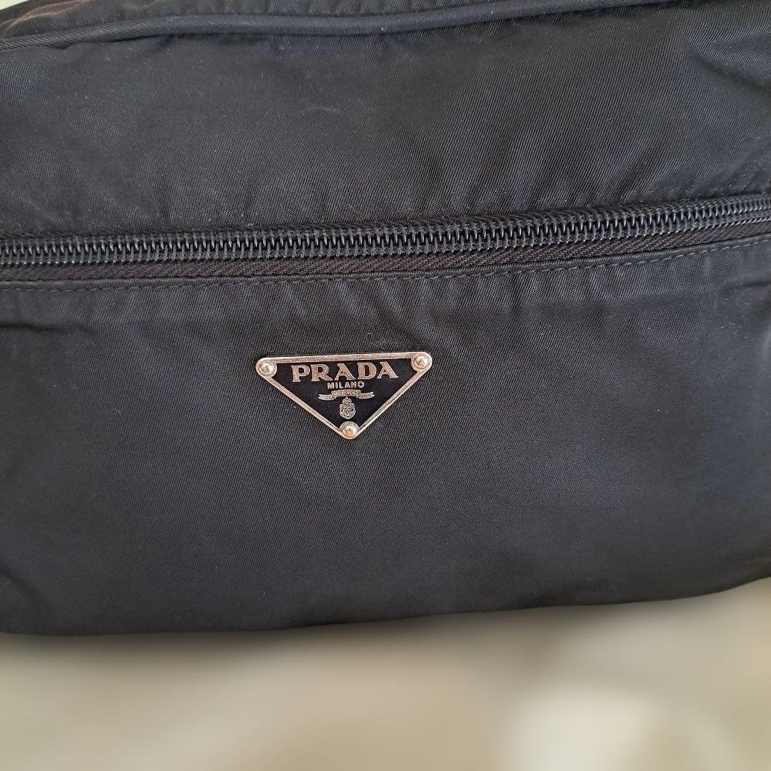 PRADA ブラック ショルダーバッグ