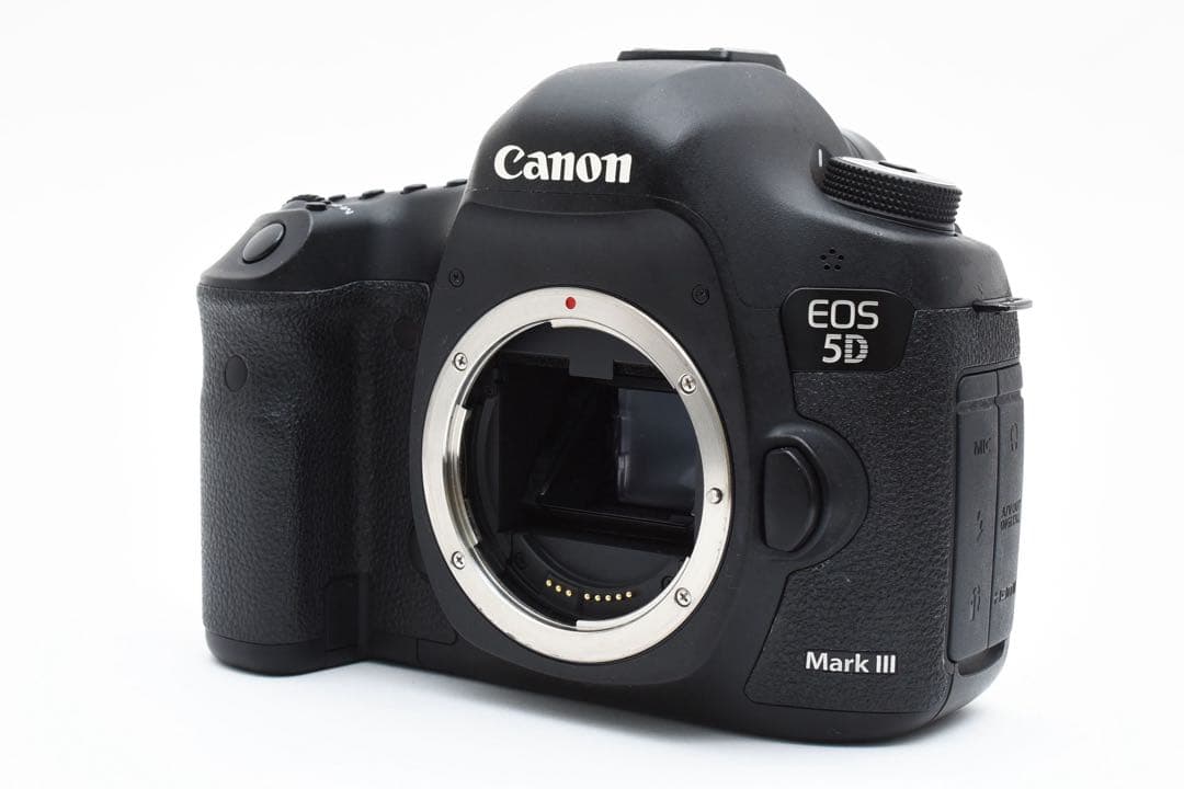 ☆一眼レフカメラCanon EOS 5D Mark III 標準レンズセット☆